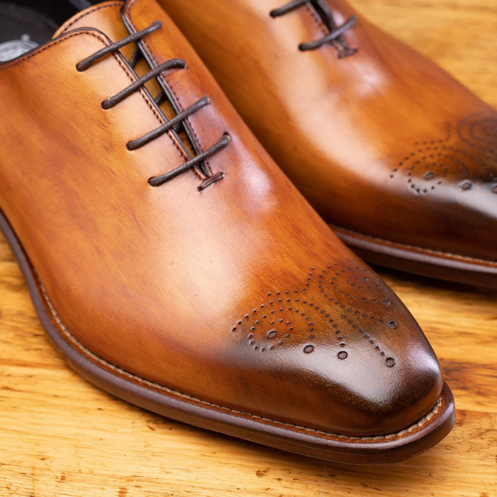 4633 Calzoleria Toscana Cayenne Calf Wholecut Balmoral