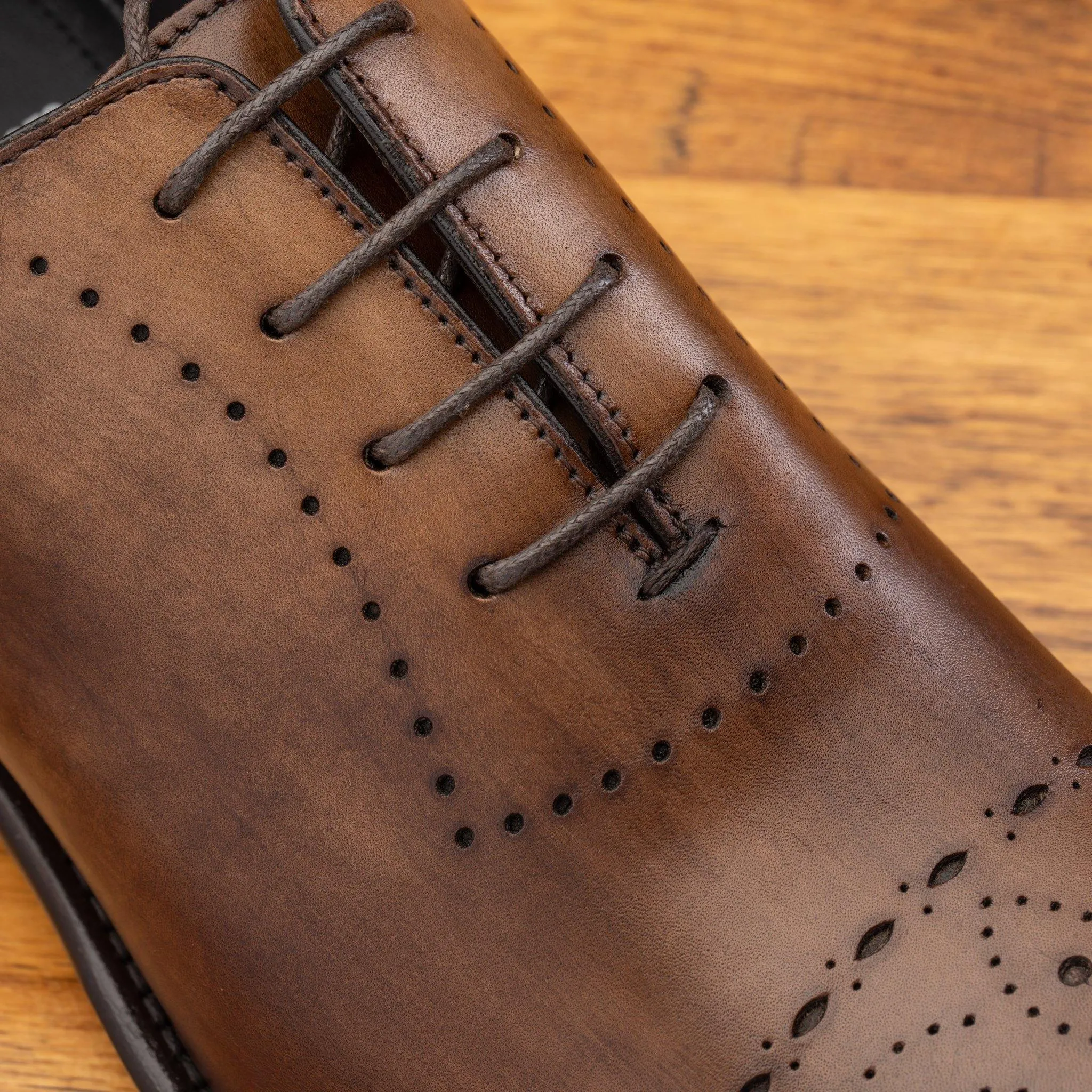 5246 Calzoleria Toscana Wholecut Lace-Up