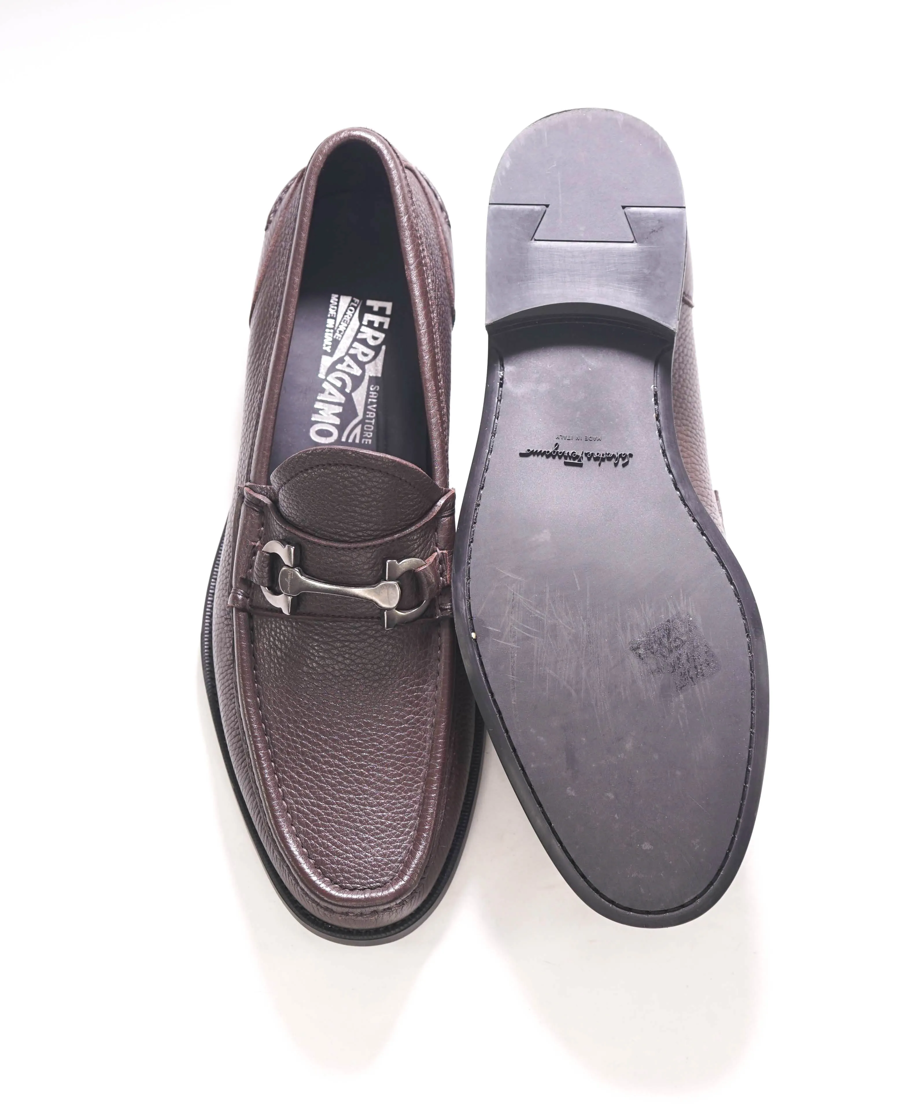 $850 SALVATORE FERRAGAMO - “BOLD" Gancini Bit Loafer Brown Leather - 9.5 D