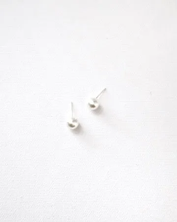 Amelia Pearl Earring