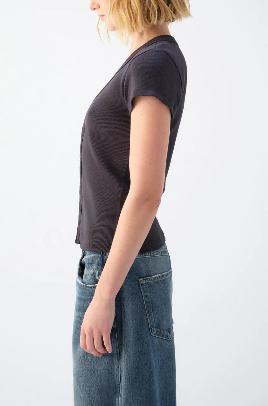 AMOUR RIB TEE IN VINTAGE BLACK
