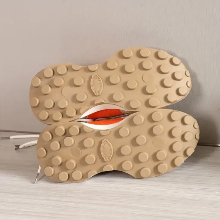 AMY | Fashionable Women's Shoe with Supportive Sole