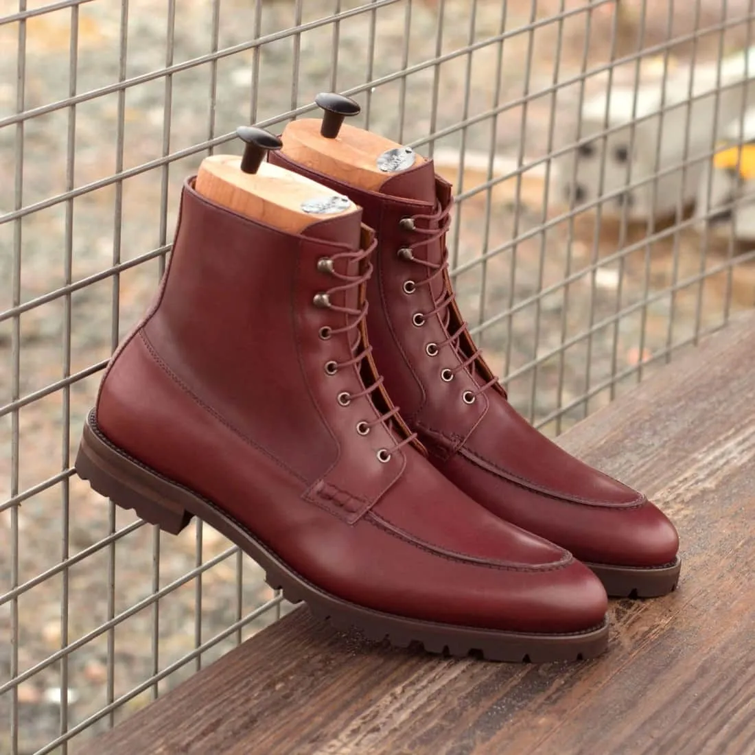 Bottines Derby Demi-Chasse en cuir bordeaux - Semelles Commando