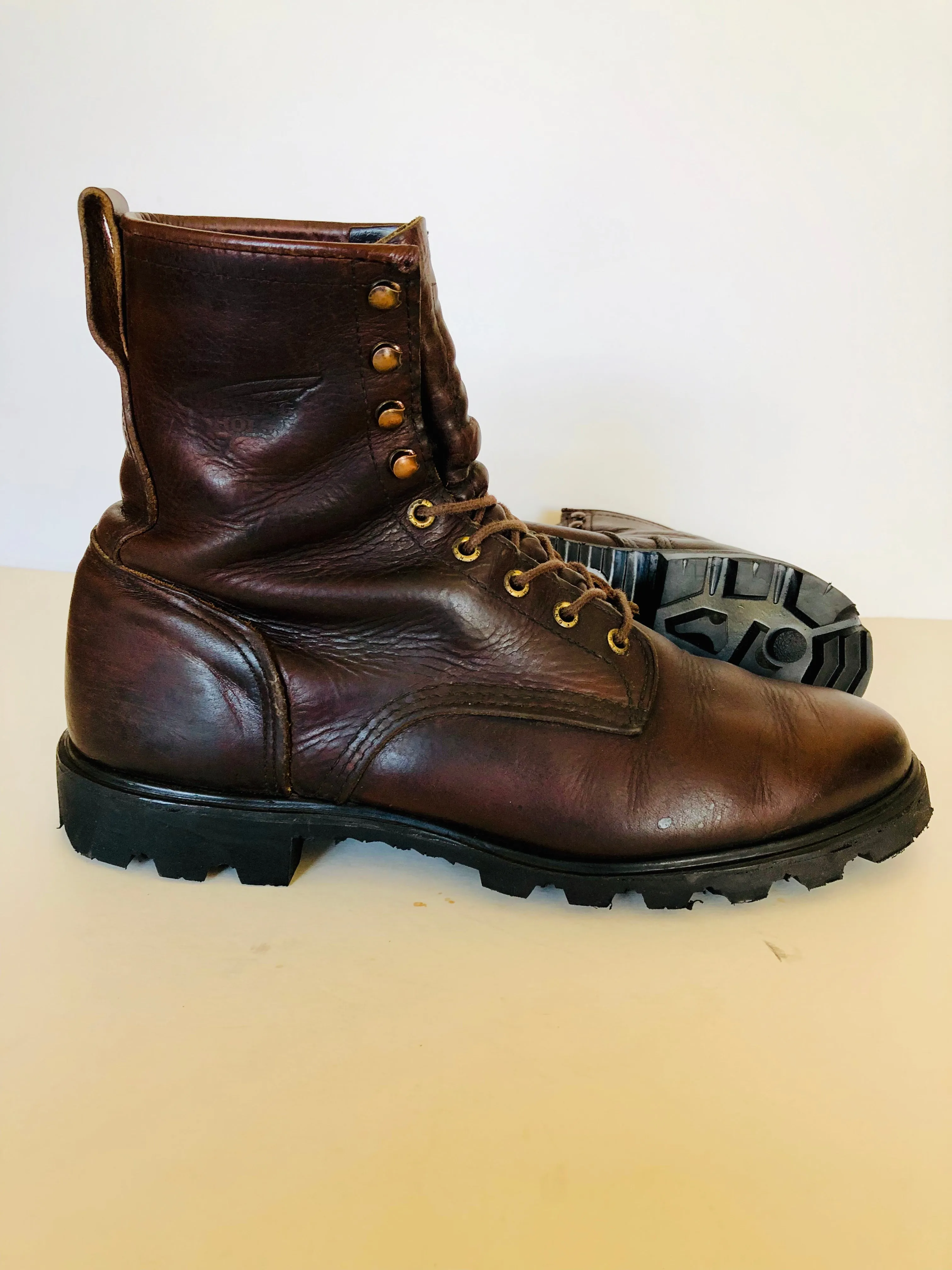 Classic: Full Rubber Lug Sole