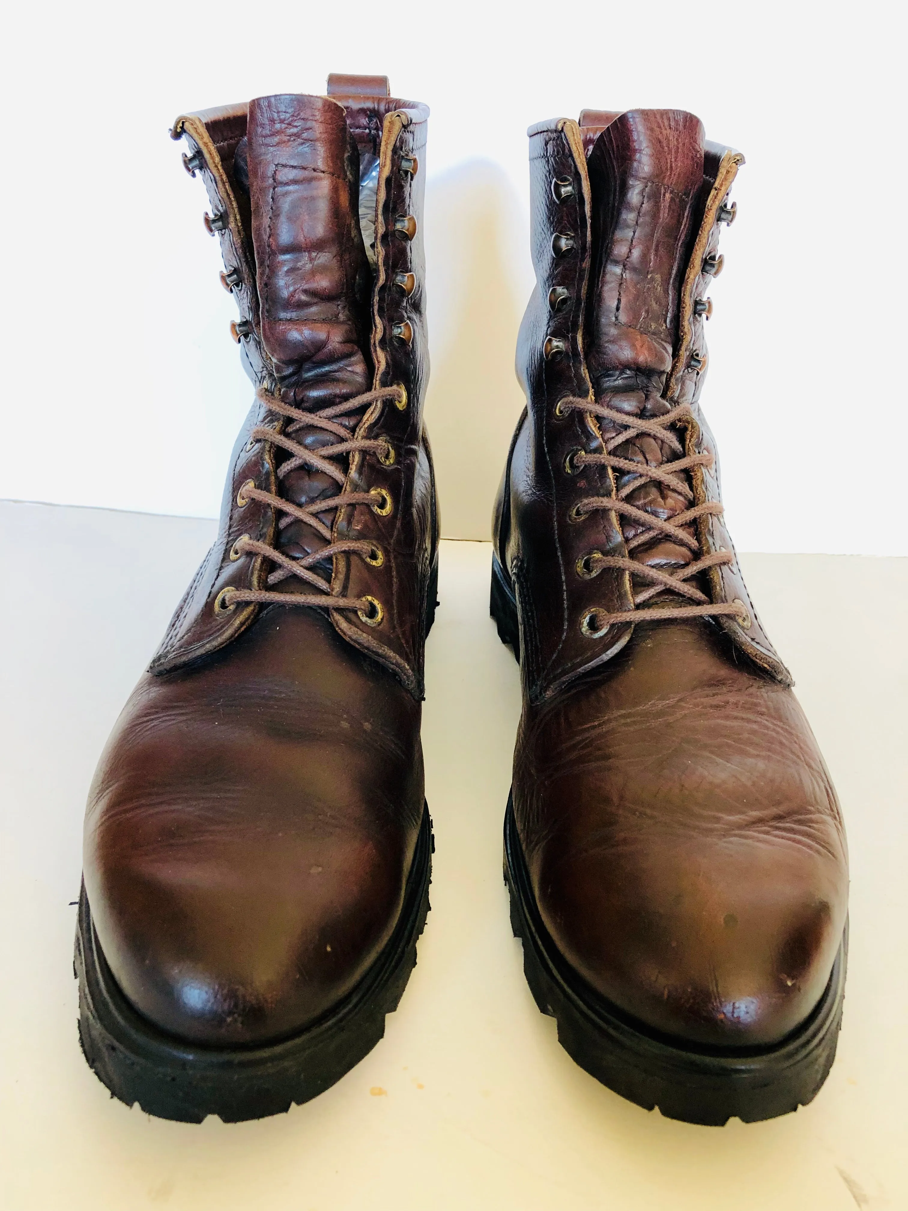 Classic: Full Rubber Lug Sole