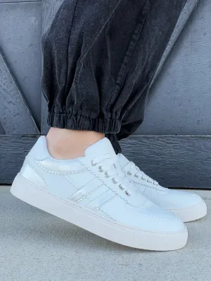 Corkys Rizz Sneakers In White