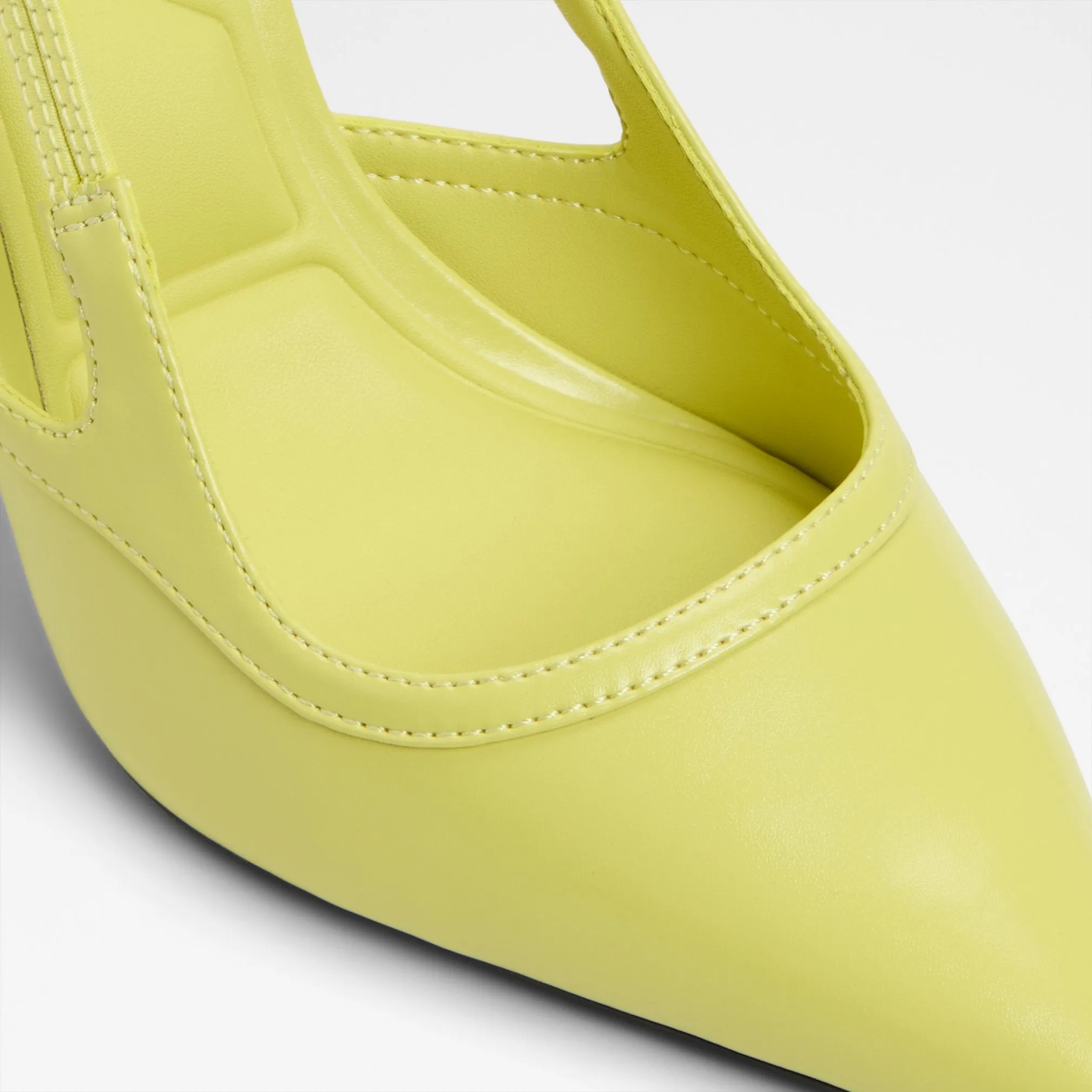 Evania / Heeled Shoes