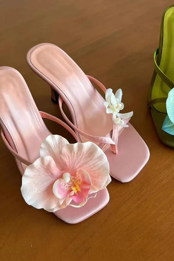 Fashion Asymmetric Flower Stiletto Sandals