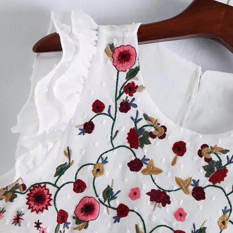 Floral Embroidery Seersucker Blouse