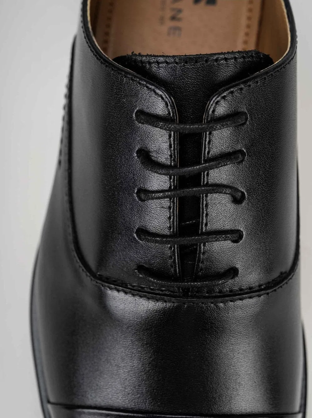 Garcia Oxford Shoe in Black