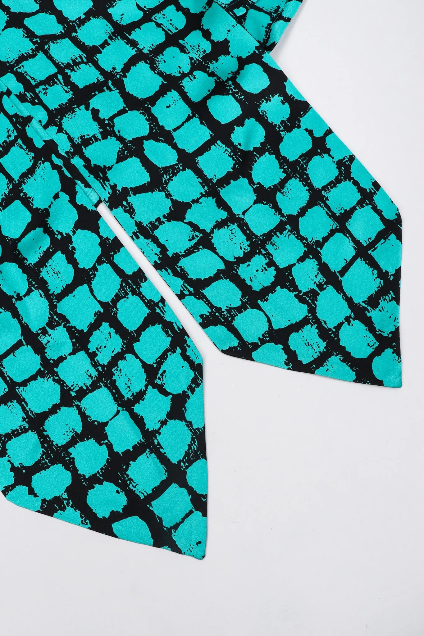 Graphic Silk Bow Blouse & Tie