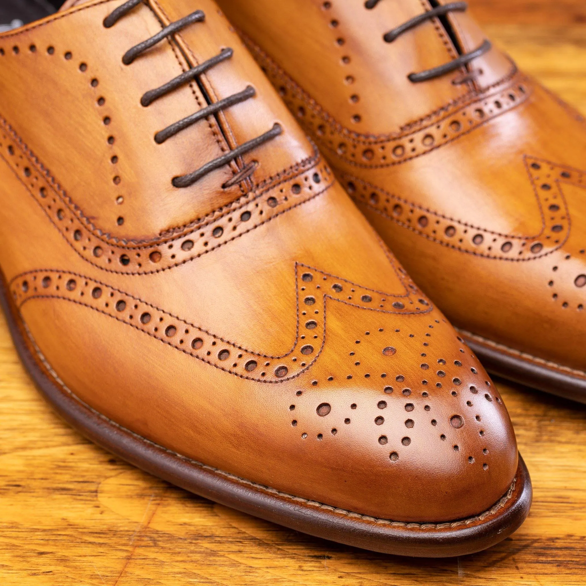 H742 Calzoleria Toscana Balmoral Wingtip