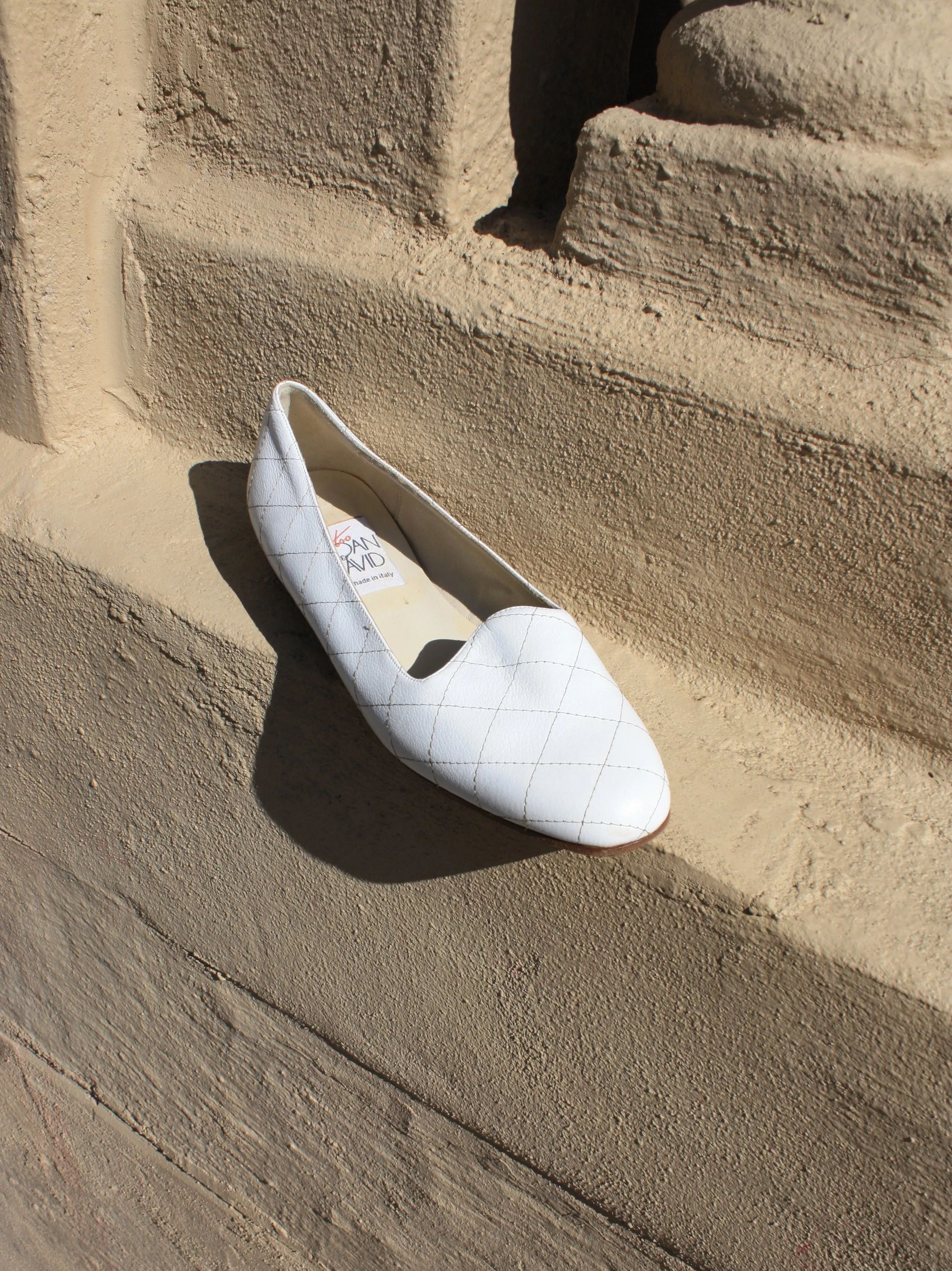Joan & David White Quilted Loafers (6.5)