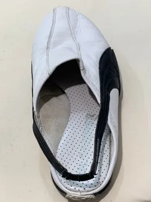 Leather slingback mules, 42
