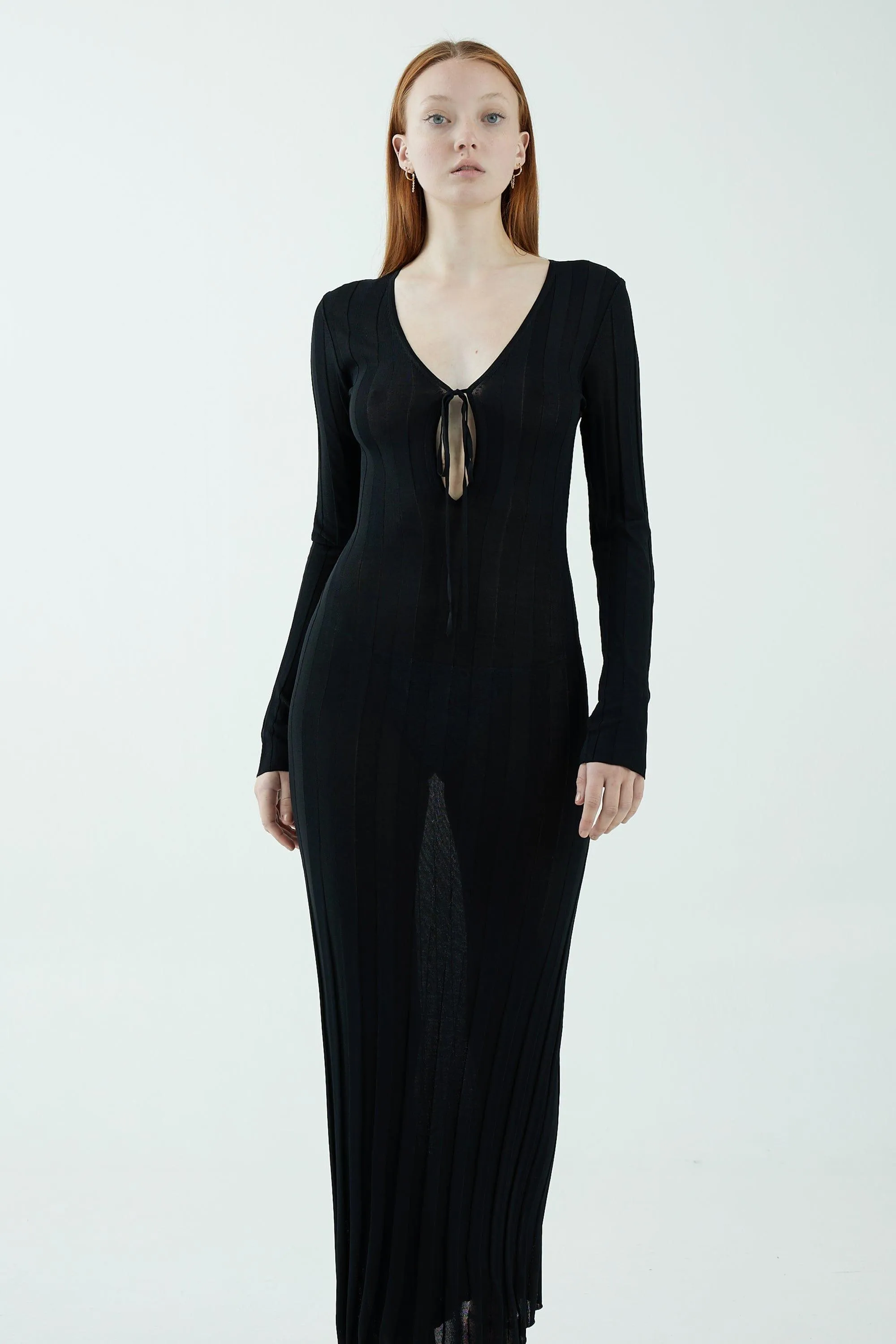 LIAISON KNIT KEYHOLE MAXI DRESS | BLACK