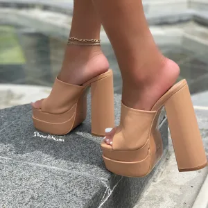 LYLA Nude