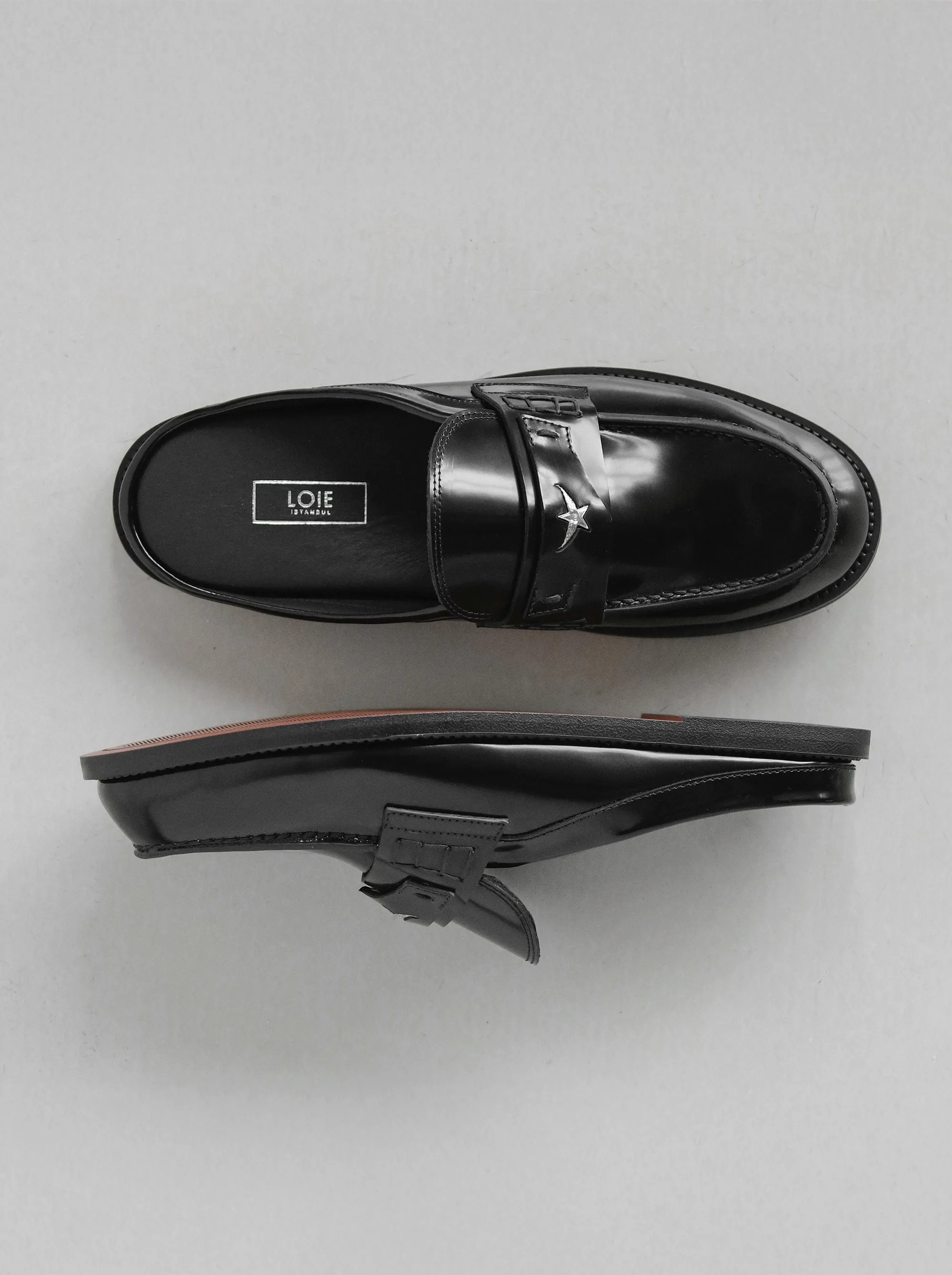 MAMO BLACK PATENT MULES SLIPPERS