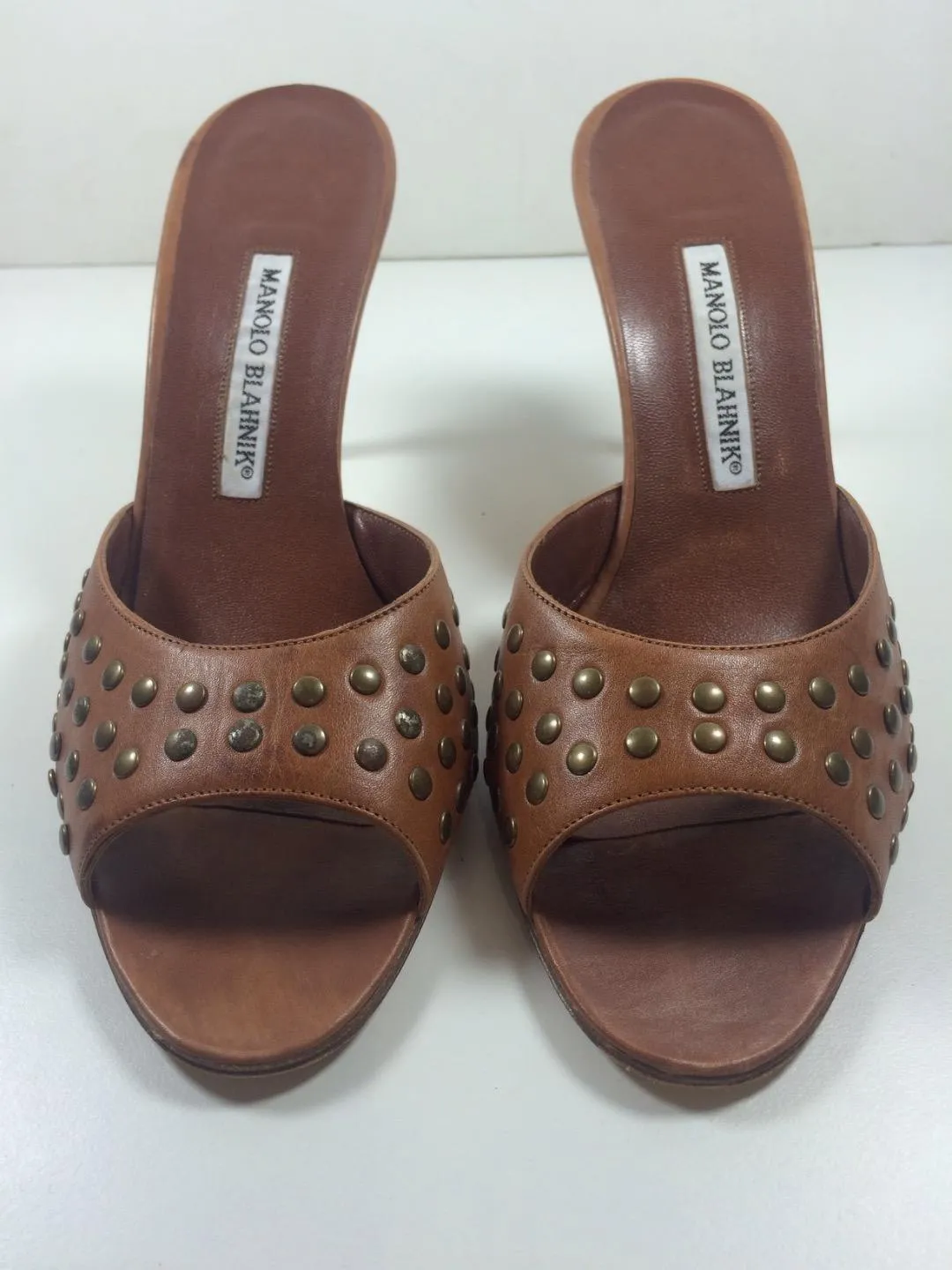 MANOLO BLAHNIK Studded Light Brown Leather Peep Toe Stiletto Heel Mules Size 9