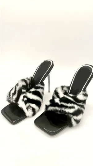Marilyn (black)