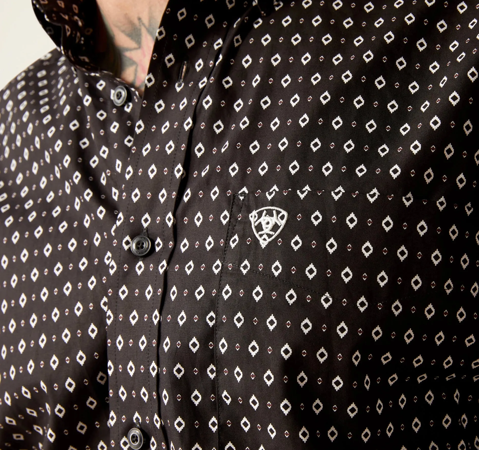 Men’s Ariat Black Slade Classic Fit Shirt