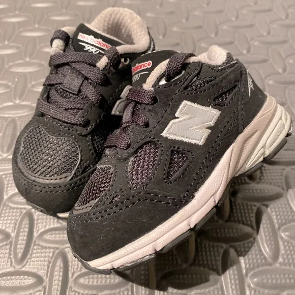 New Balance 990 v3 Made in USA Black suede size 4c toddlers shoes