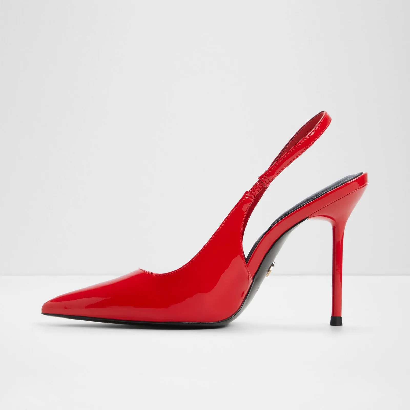 Puckerup / Heeled Shoes