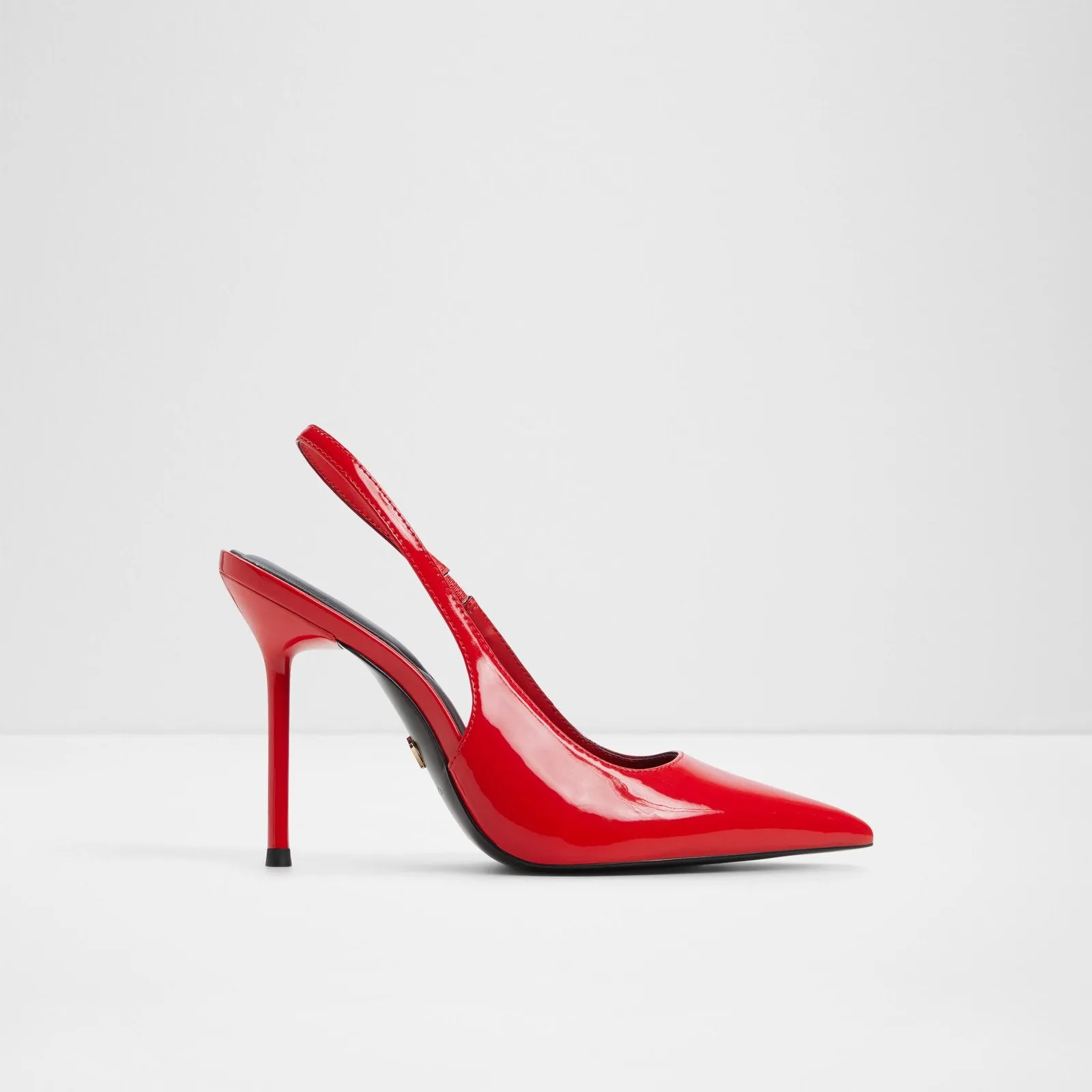 Puckerup / Heeled Shoes