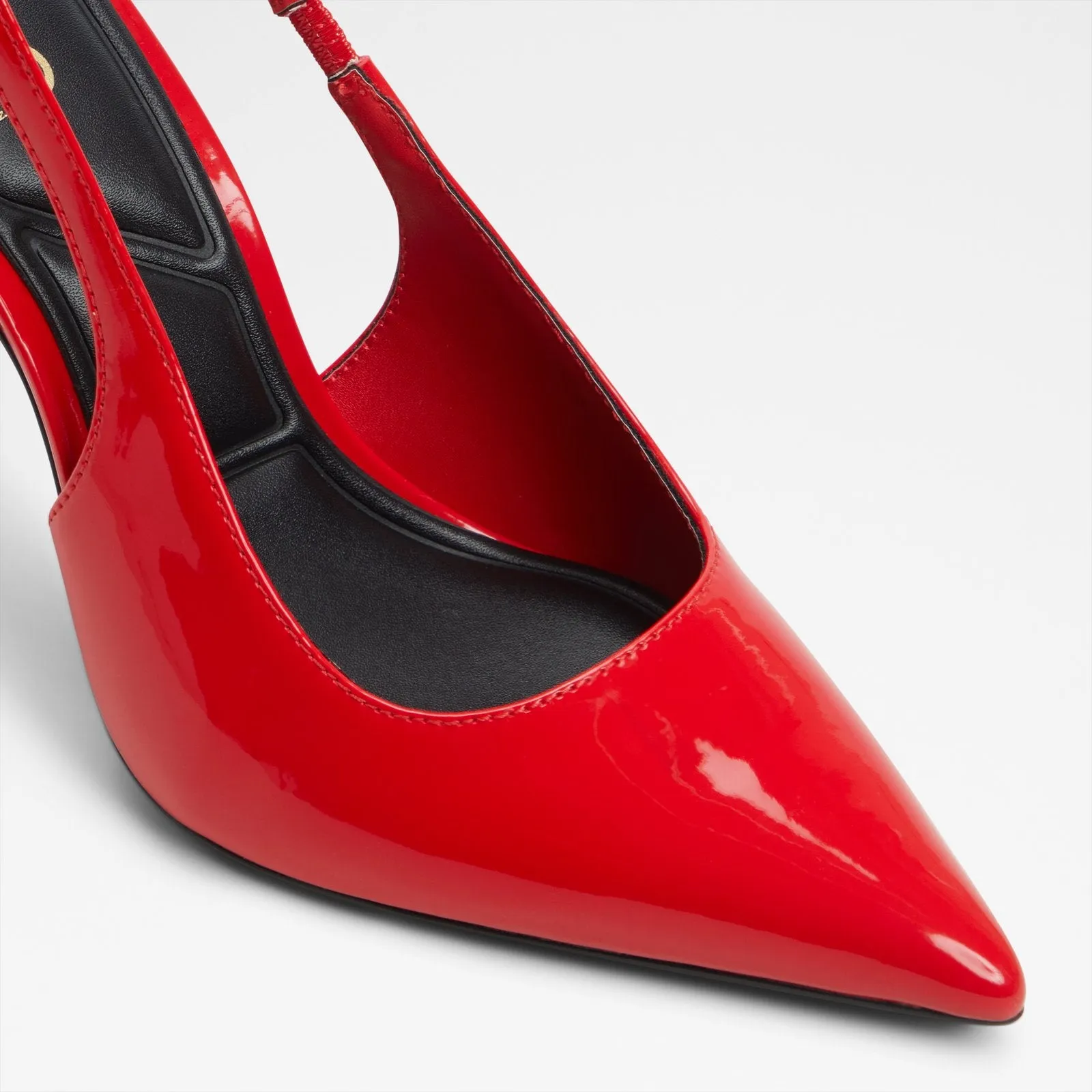 Puckerup / Heeled Shoes