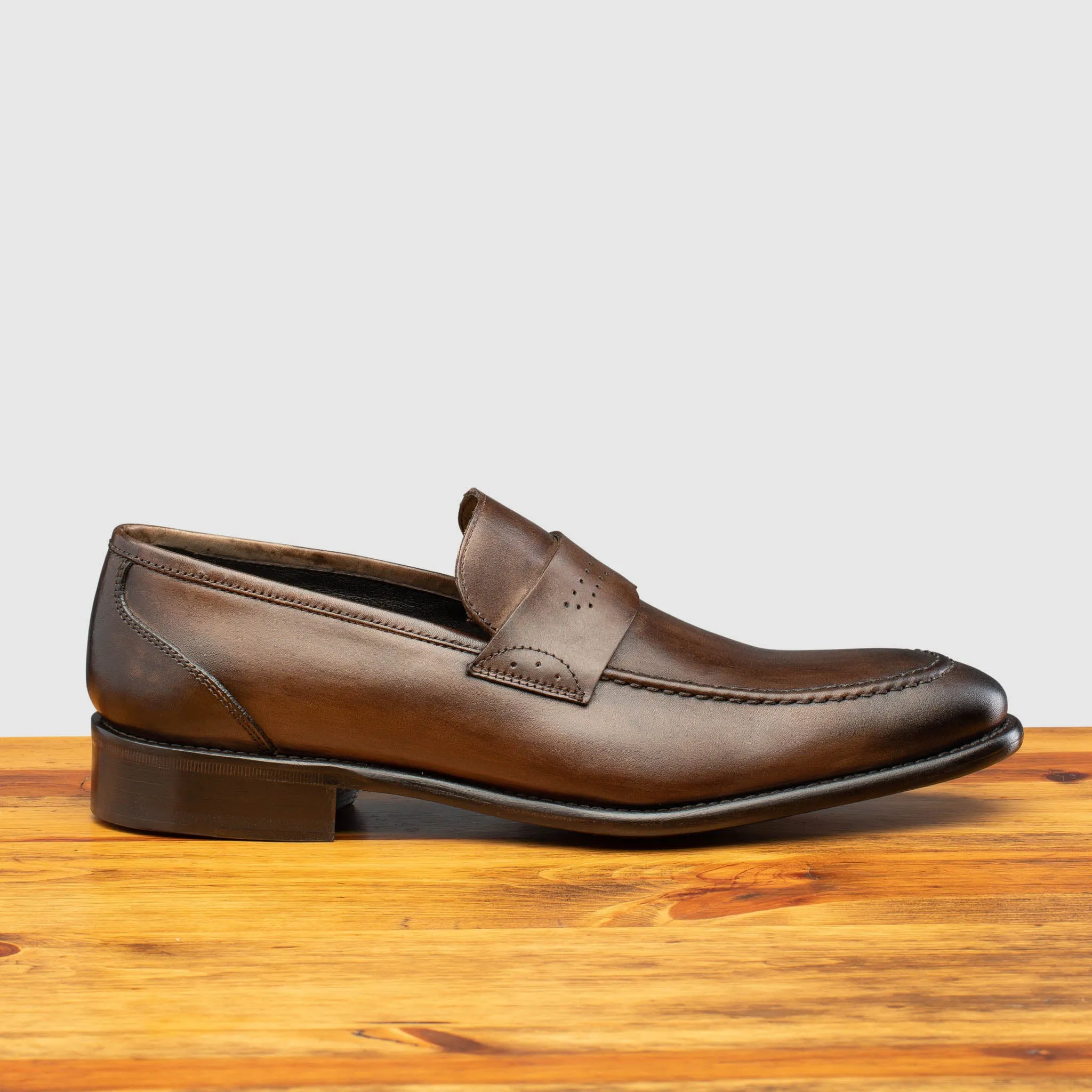 Q540 Calzoleria Toscana Wholecut Slip-On