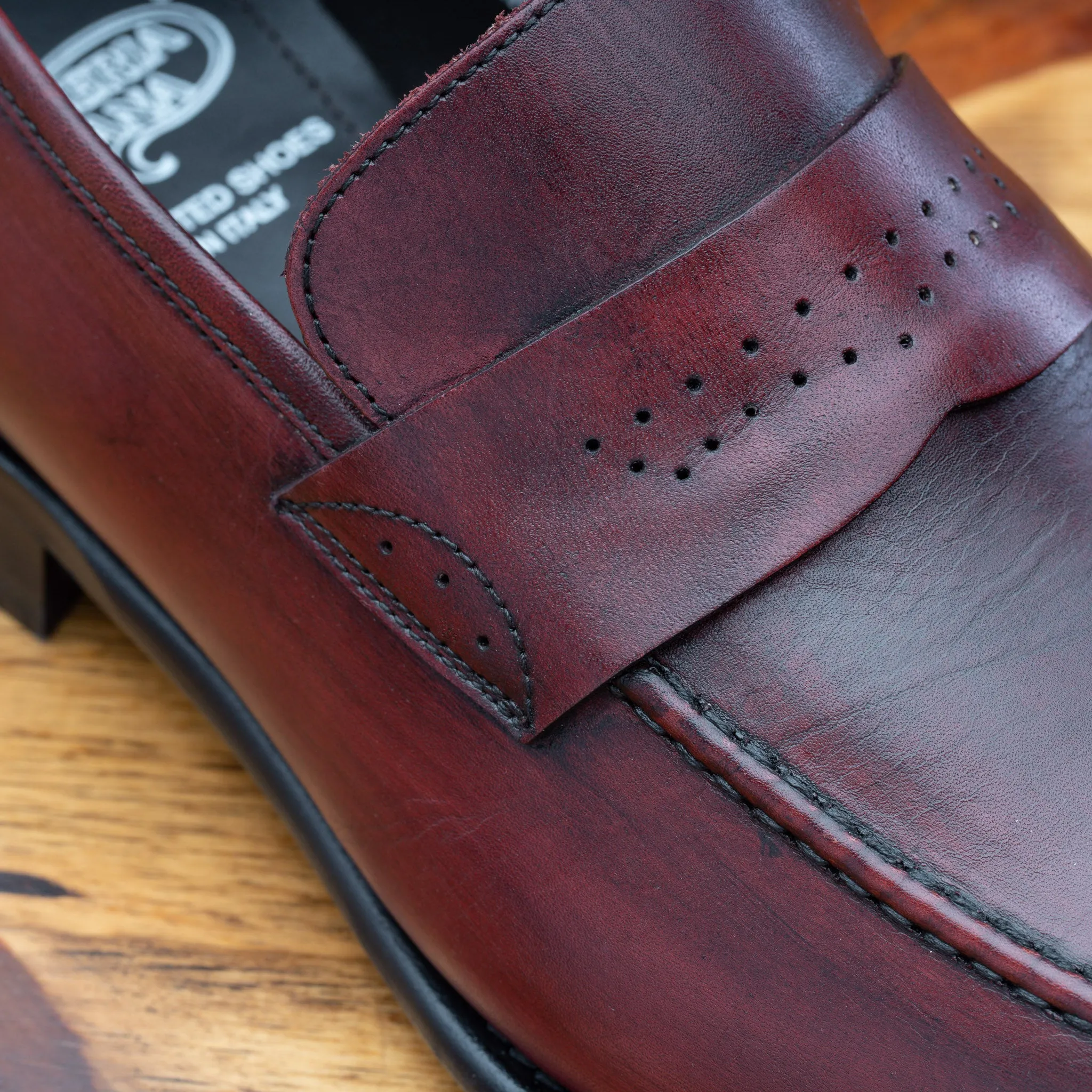 Q540 Calzoleria Toscana Wholecut Slip-On