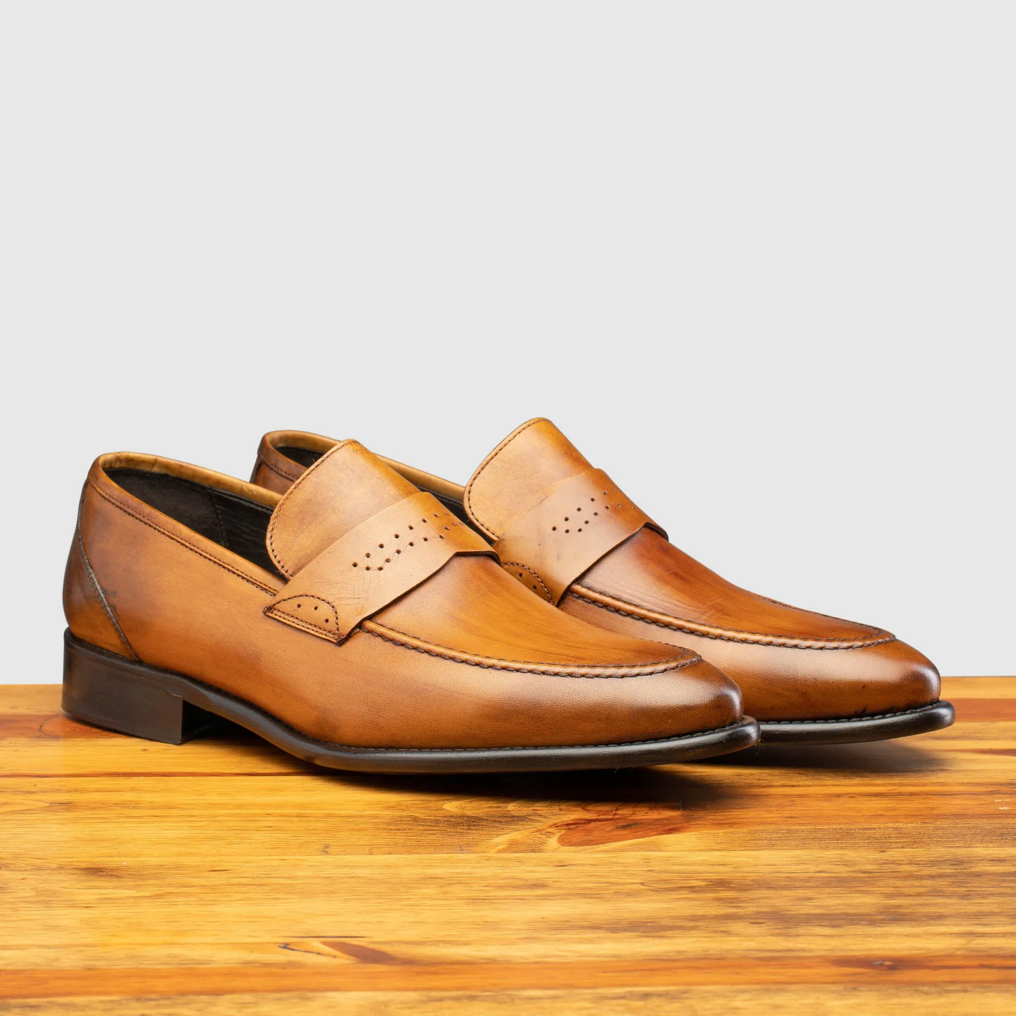 Q540 Calzoleria Toscana Wholecut Slip-On