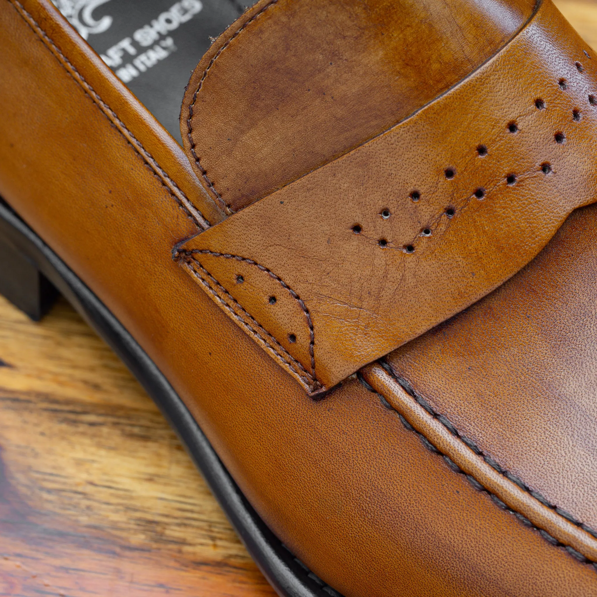 Q540 Calzoleria Toscana Wholecut Slip-On