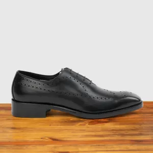 Q975 Calzoleria Toscana Perforated Wholecut Dress Shoe