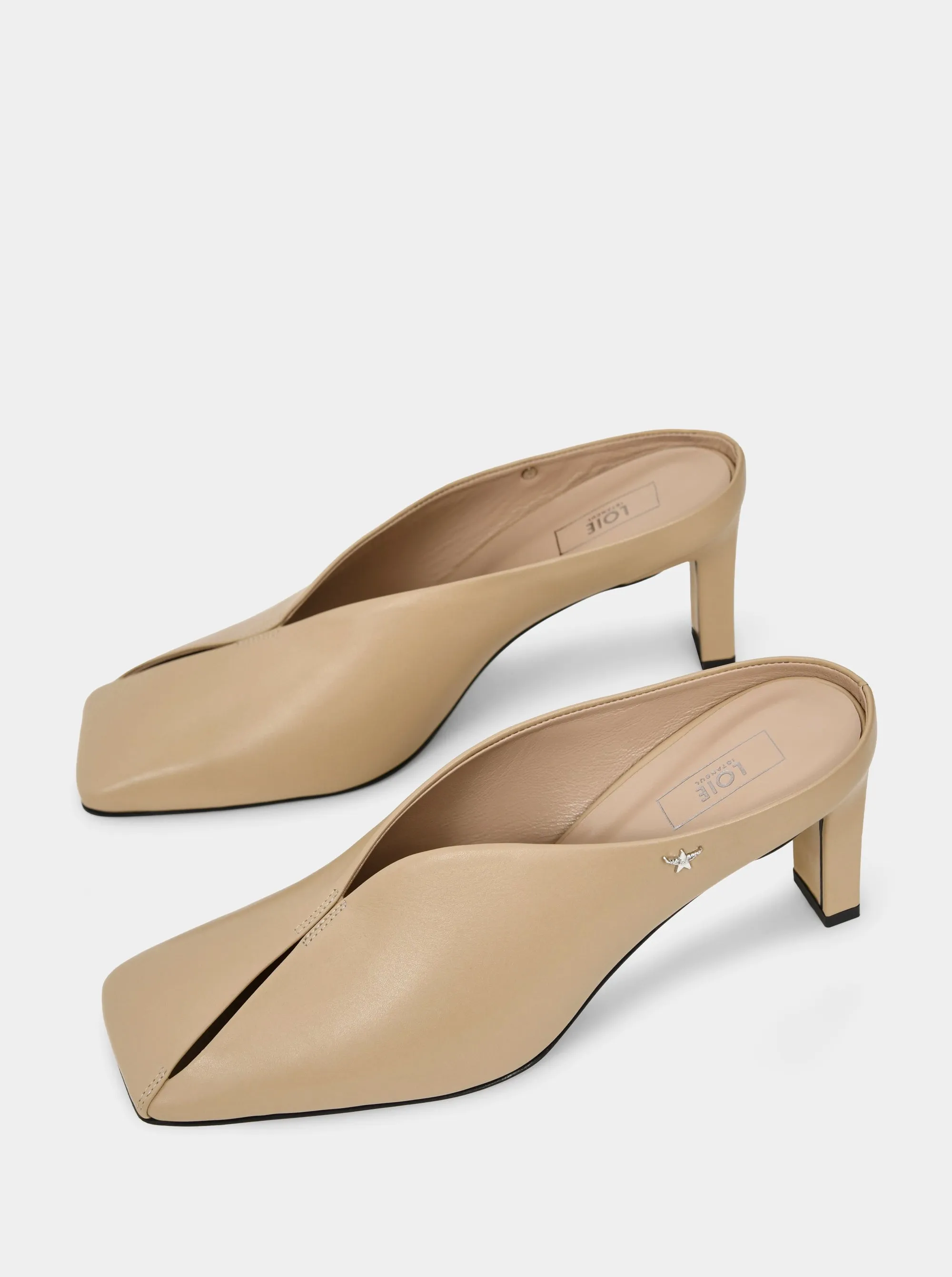 SABRINA NUDE LEATHER MULES SLIPPERS