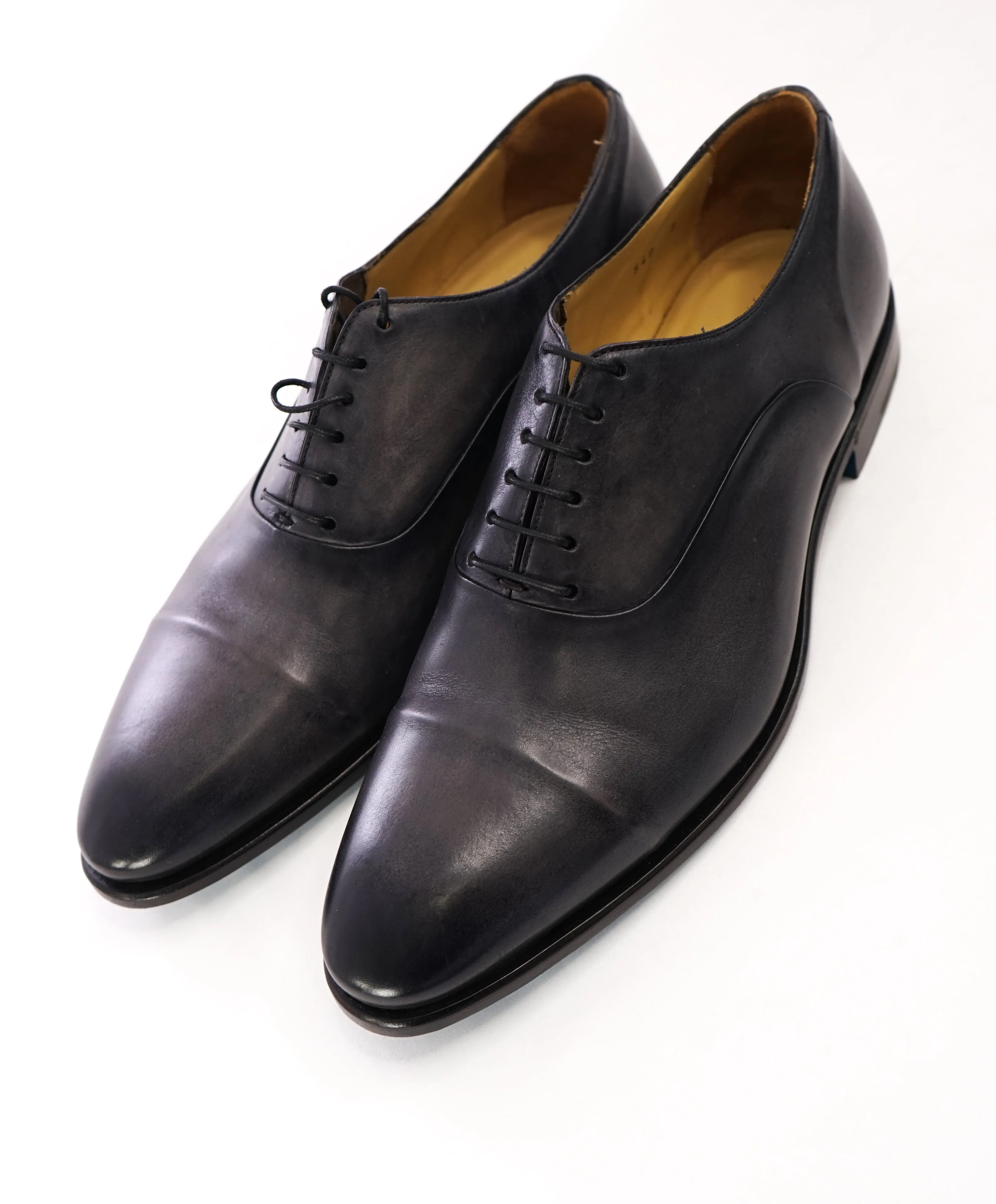 SUTOR MANTELLASSI - "Wholecut" Gray Slim Silhouette Oxford  - 9 W US