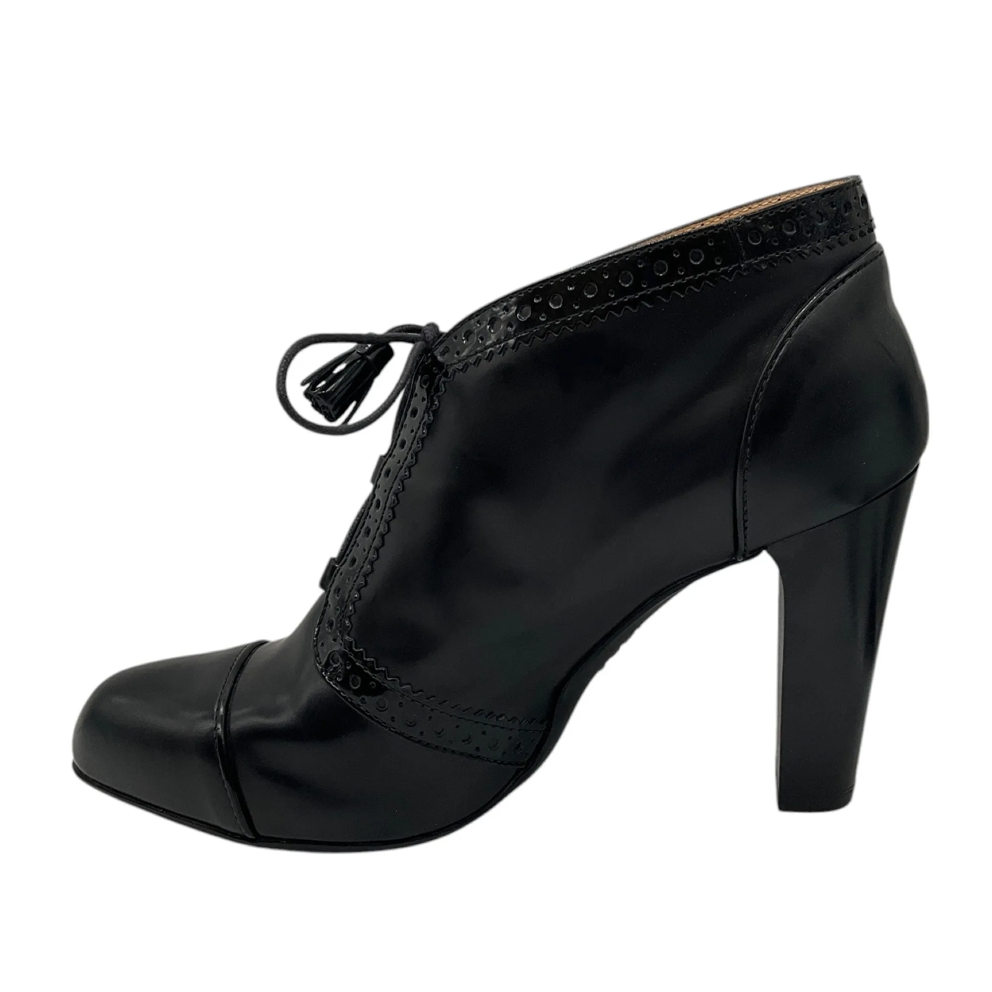 Tod's Black Patent Leather Trimmed Wingtip Lace-Up Leather Oxford Ankle Booties