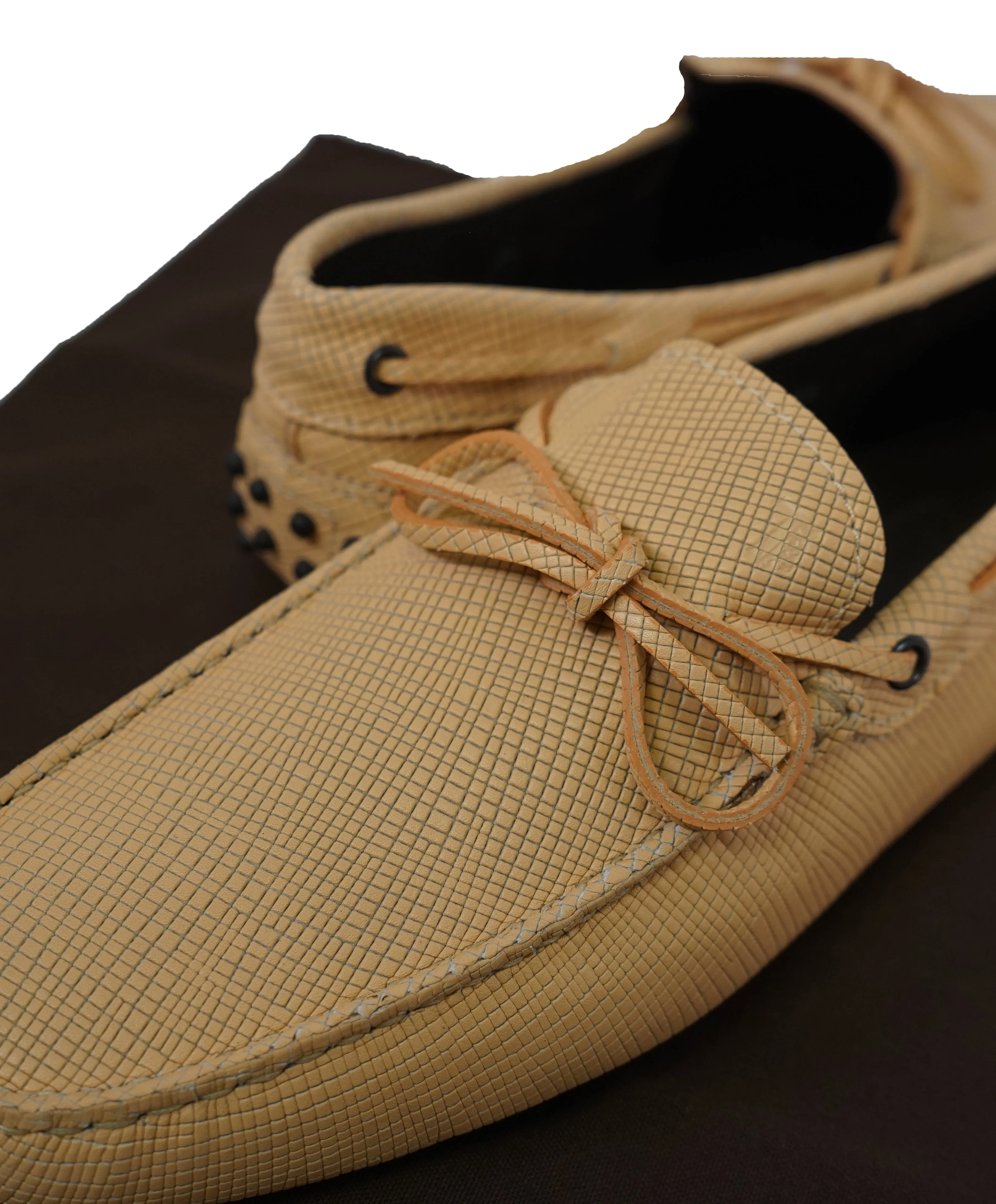 TOD’S - Peach Textured Knot Front Logo Leather “Laccetto Gommini” Loafers- 9.5