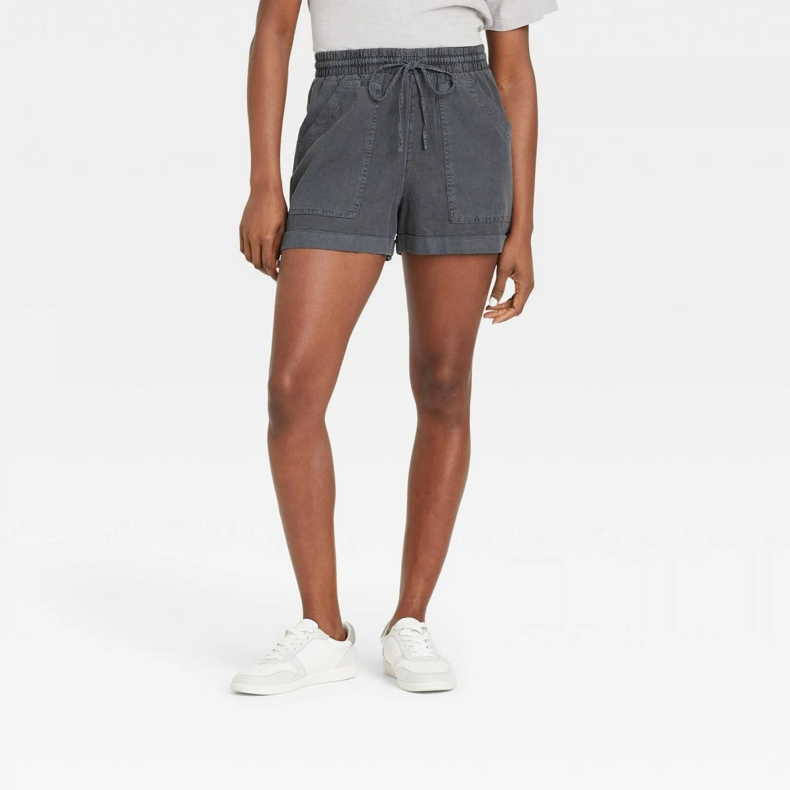 Universal Thread Women's Mid-Rise Tie Waist Utility Shorts