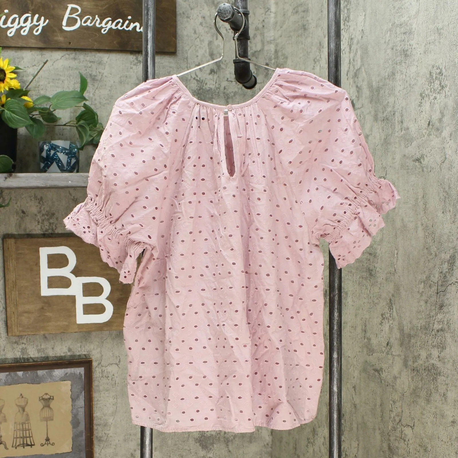 Universal Thread Women's Short Sleeve Round Neck Eyelet Top