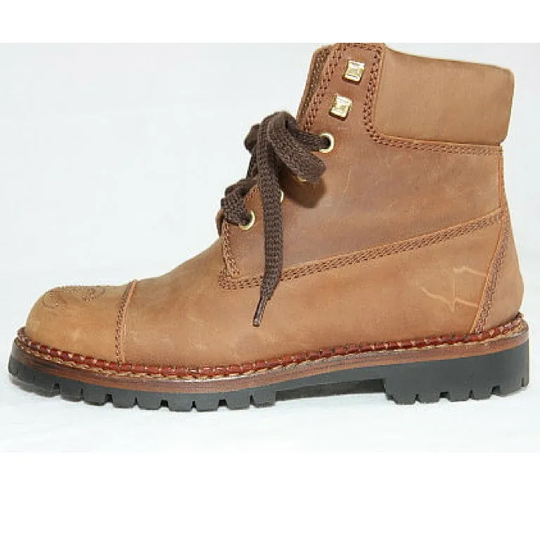 Vintage CHANEL middle high, brown leather boots, hiking lace up boots, with CC mark.  US5.5-6. EU 36. Classic casual shoes. 050816f5