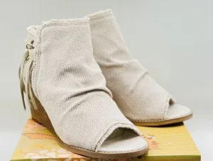 WOMEN'S VERY G SIS DRESS WEDGE IN CREAM