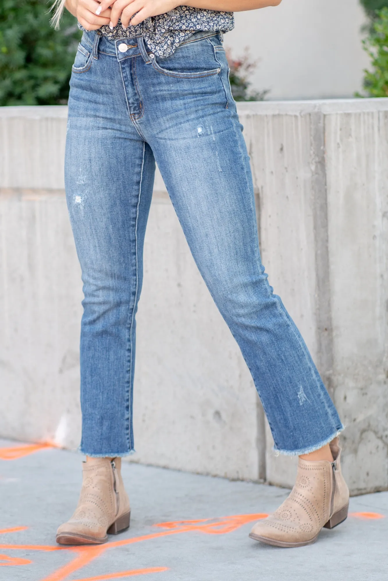 Worn Delight Mid Rise Straight Fit
